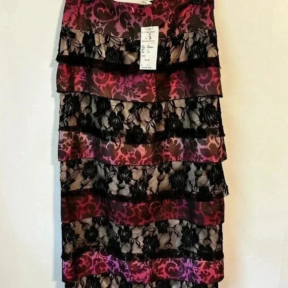 Women’s Sharon Tang skirt. Size large. NWT. Ruffled layers - Picture 10 of 10